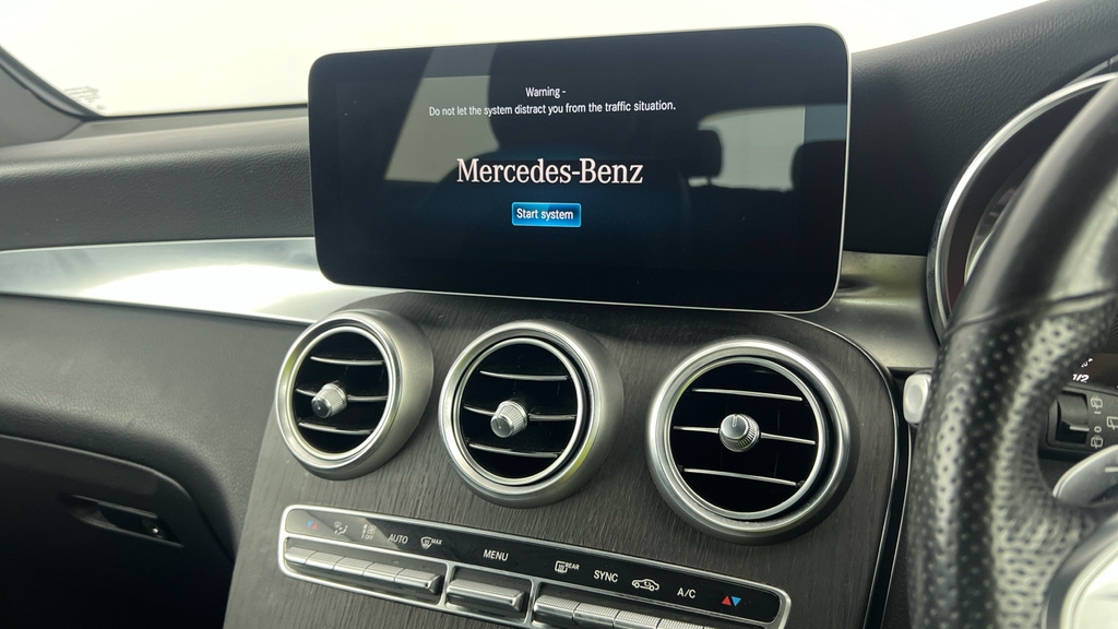 Mercedes-Benz GLC Class White #19