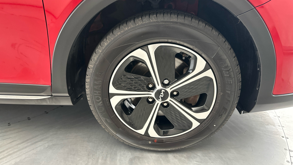Kia Xceed 2 Silver #26
