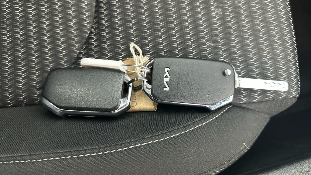 Kia Ceed Hatchback  #27