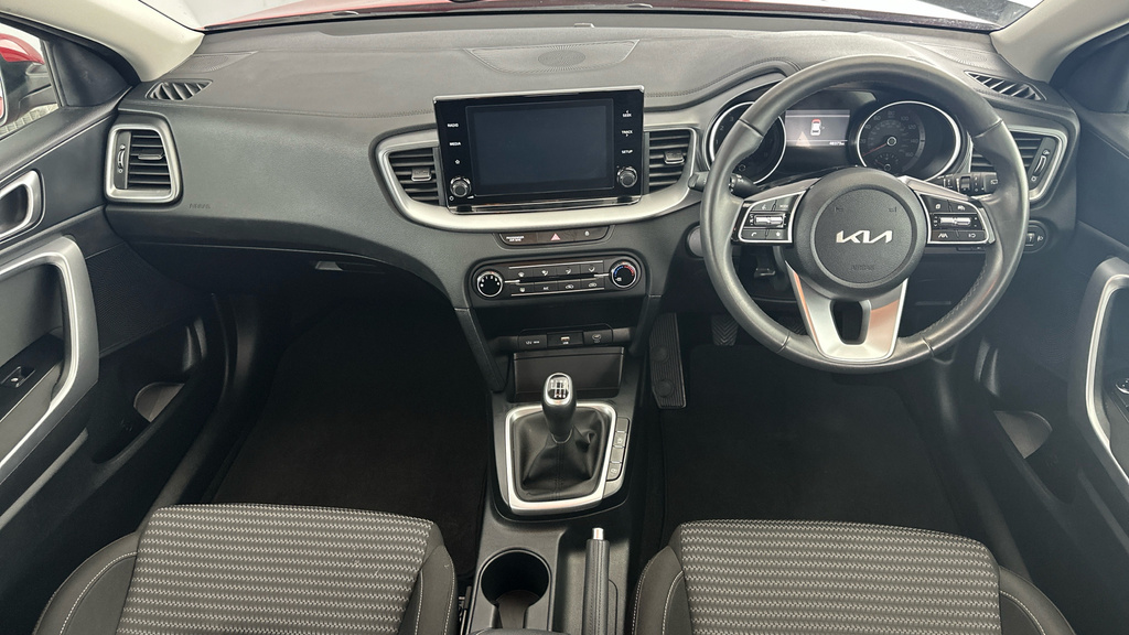 Kia Ceed Hatchback  #13