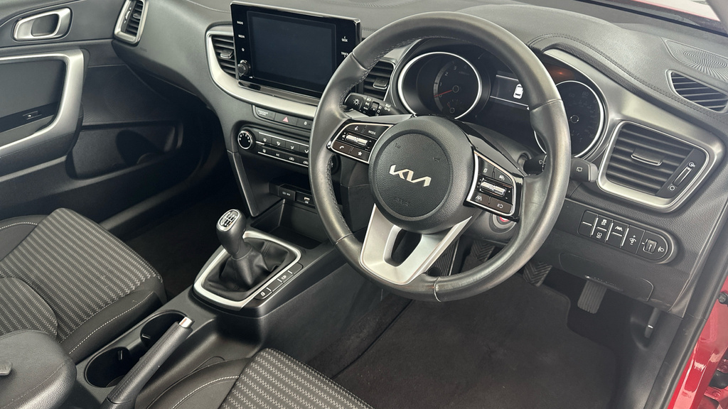 Kia Ceed Hatchback  #9
