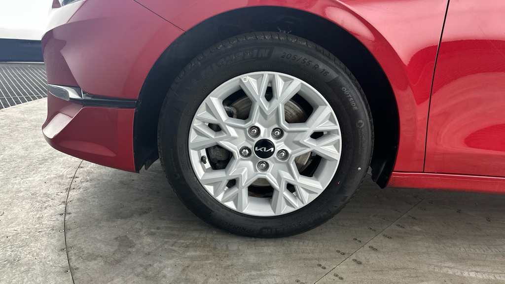 Kia Ceed Hatchback  #22