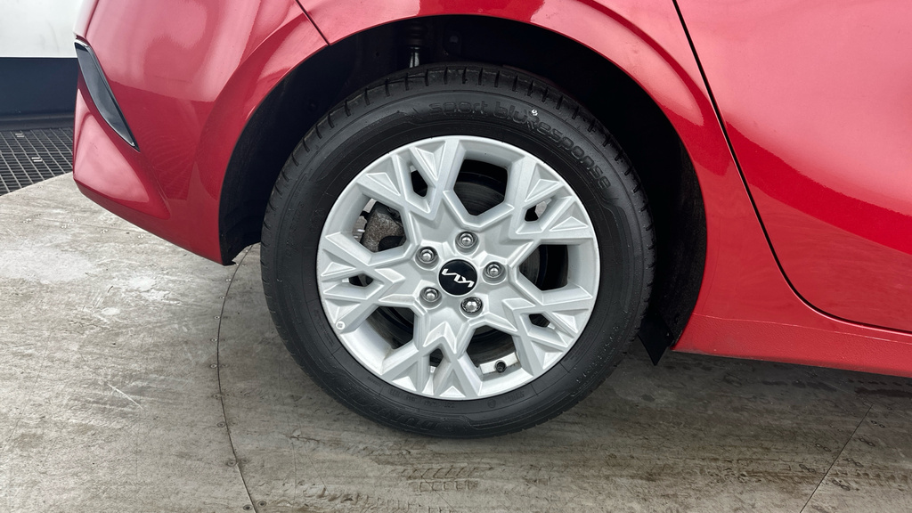 Kia Ceed Hatchback  #24