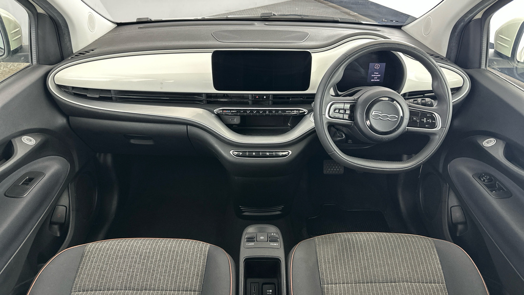 Fiat 500E Icon White #14