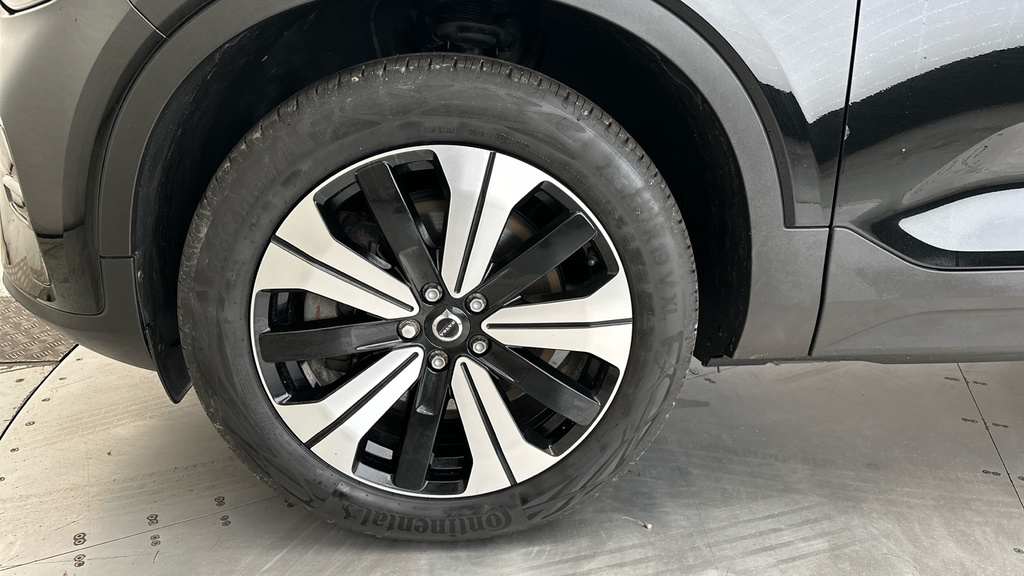Volvo C40 Core Black #25