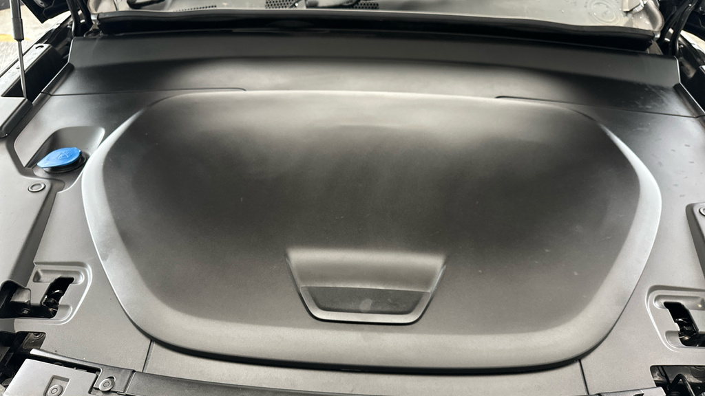 Volvo C40 Core Black #24