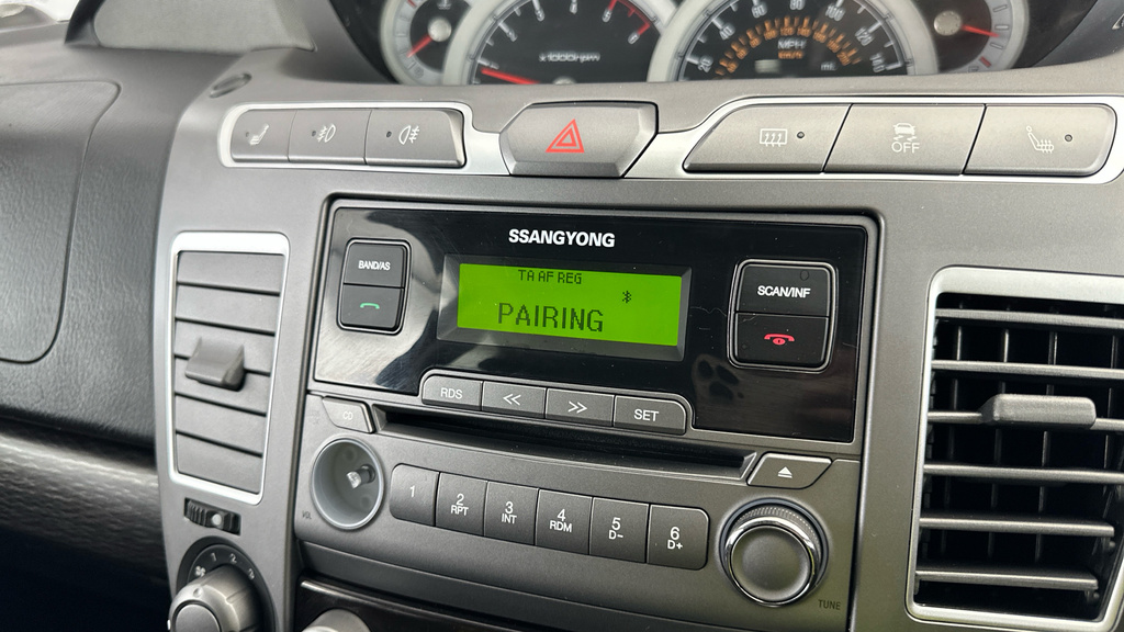 SsangYong Turismo D Ex Grey #14