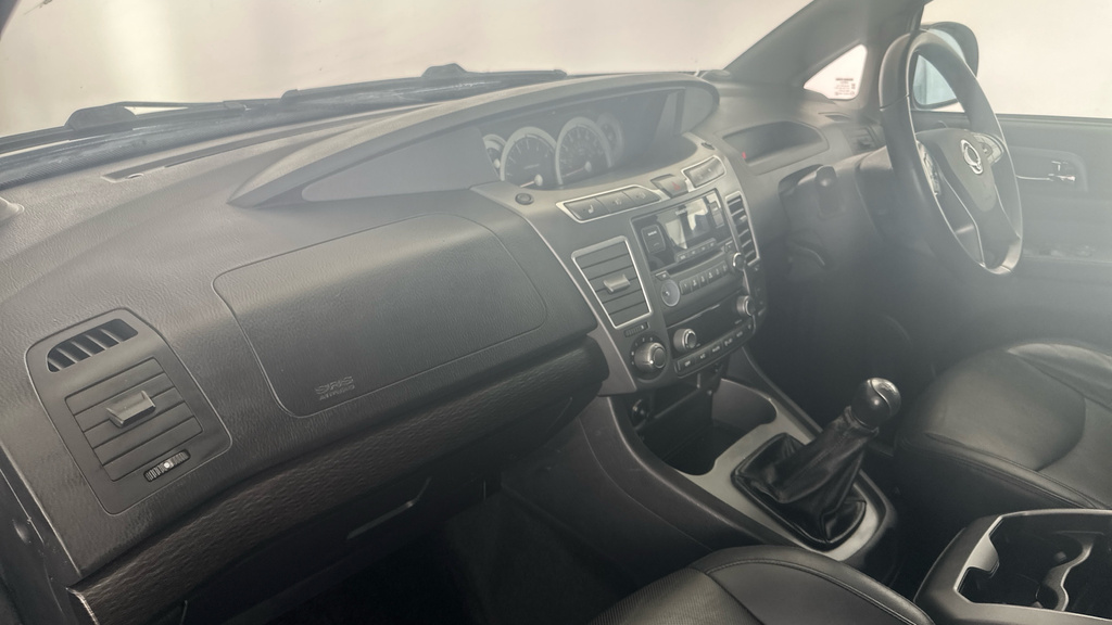 SsangYong Turismo D Ex Grey #10