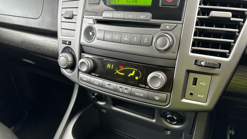 SsangYong Turismo D Ex Grey #13