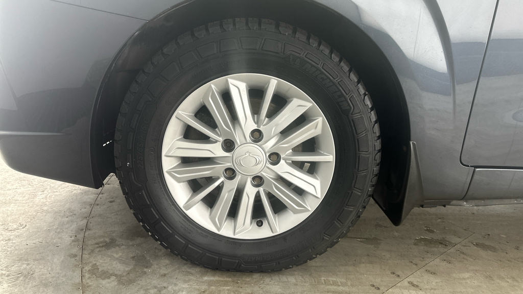 SsangYong Turismo D Ex Grey #21