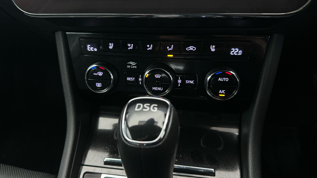 Skoda Superb Se Technology Silver #16