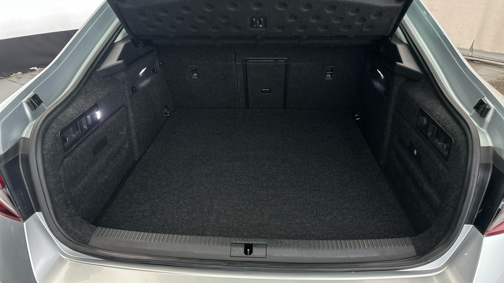 Skoda Superb Se Technology Silver #22
