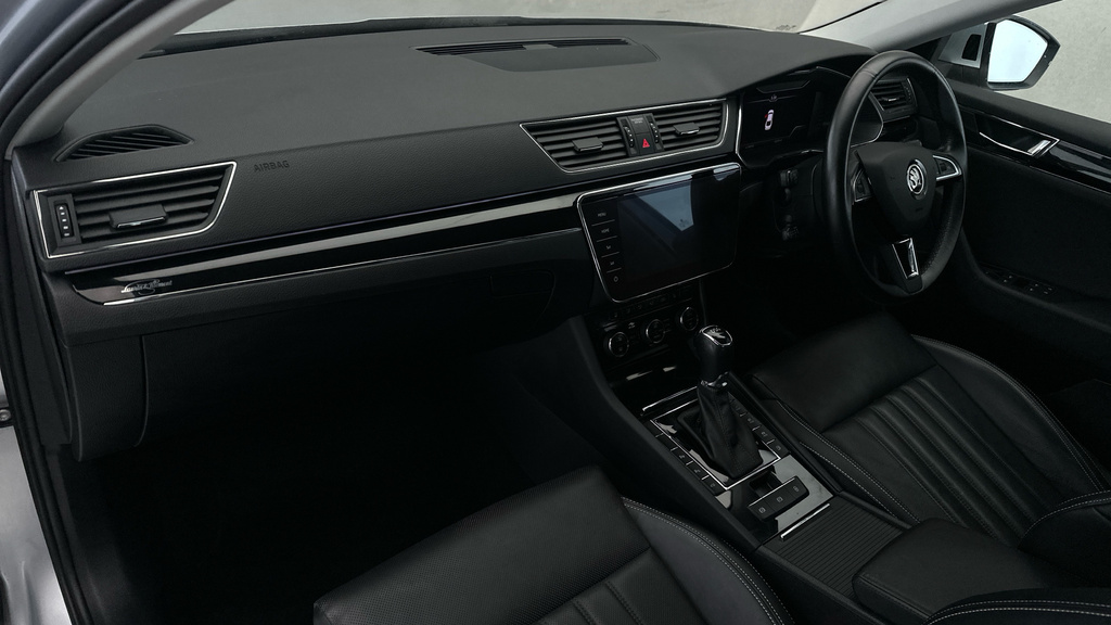 Skoda Superb Se Technology Silver #12