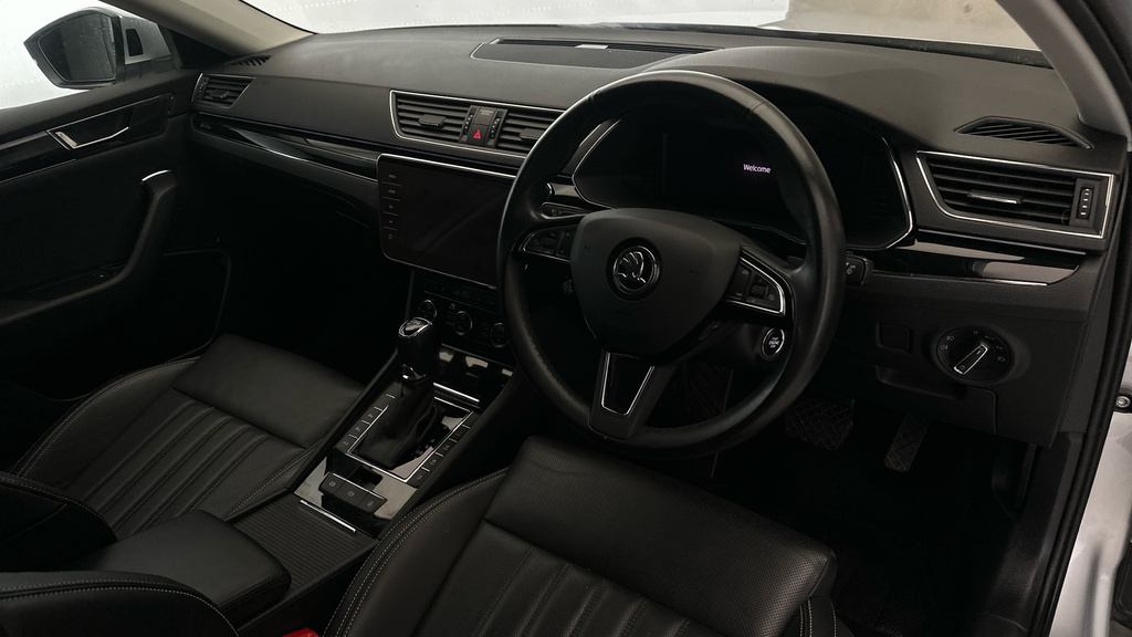 Skoda Superb Se Technology Silver #11