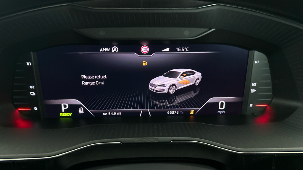 Skoda Superb Se Technology Silver #20