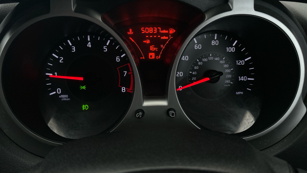 Nissan Juke Acenta Red #16