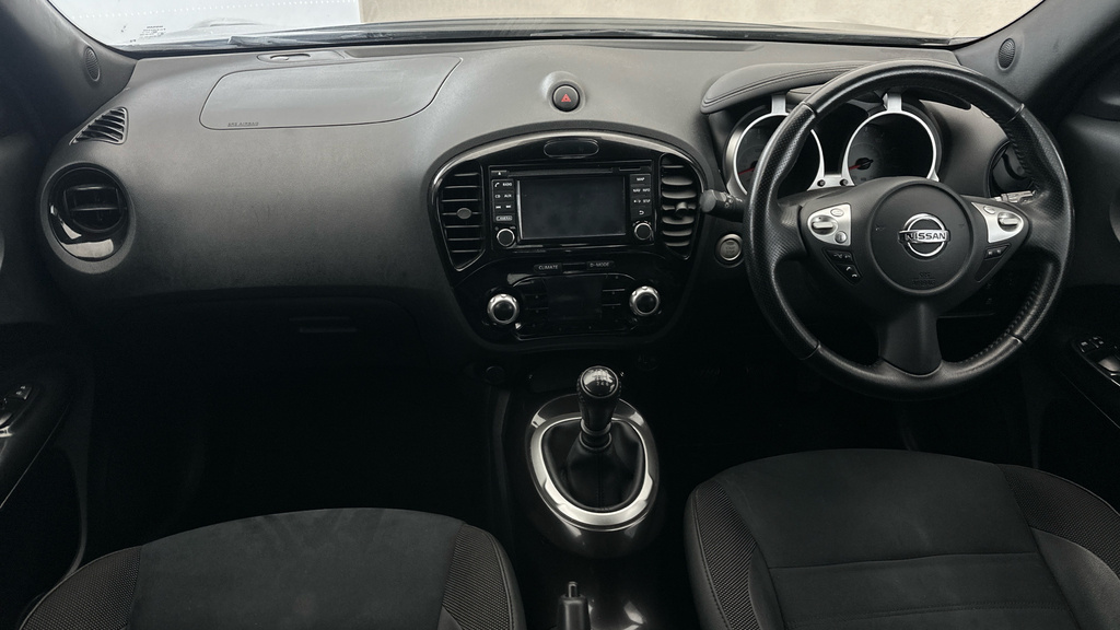 Nissan Juke Acenta Red #11