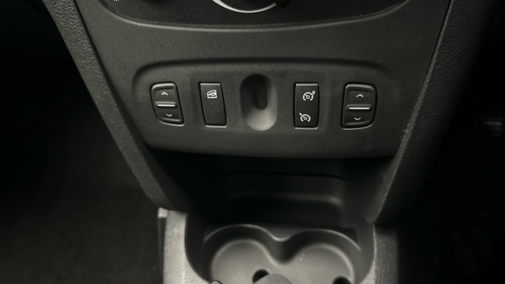 Dacia Sandero Stepway Hatchback 0.9 Stepway Essential Tce 90 My18 2018 White #16