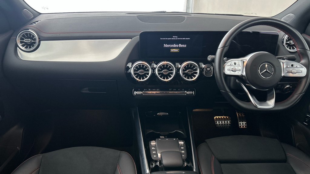 Mercedes-Benz EQA Suv Black #18