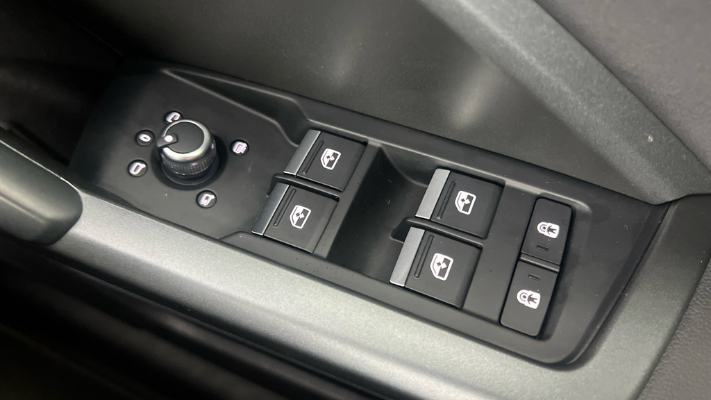 Audi Q3 Tdi S Line Black #14