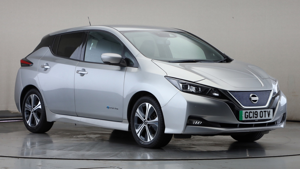 Nissan Leaf Leaf Acenta White #1