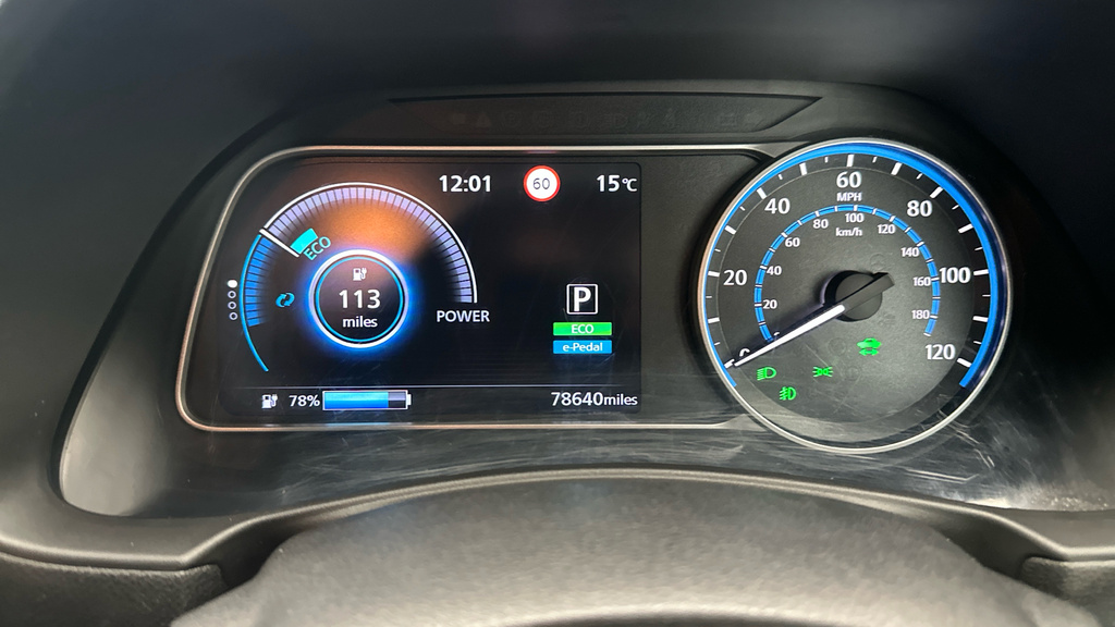 Nissan Leaf Leaf Acenta White #20