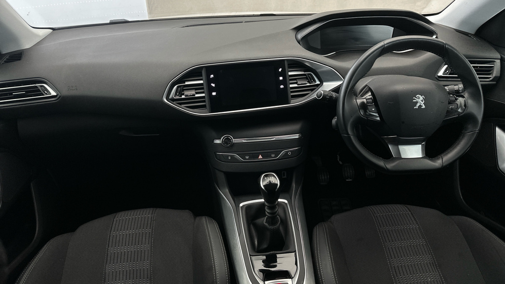 Peugeot 308 Hatchback White #14