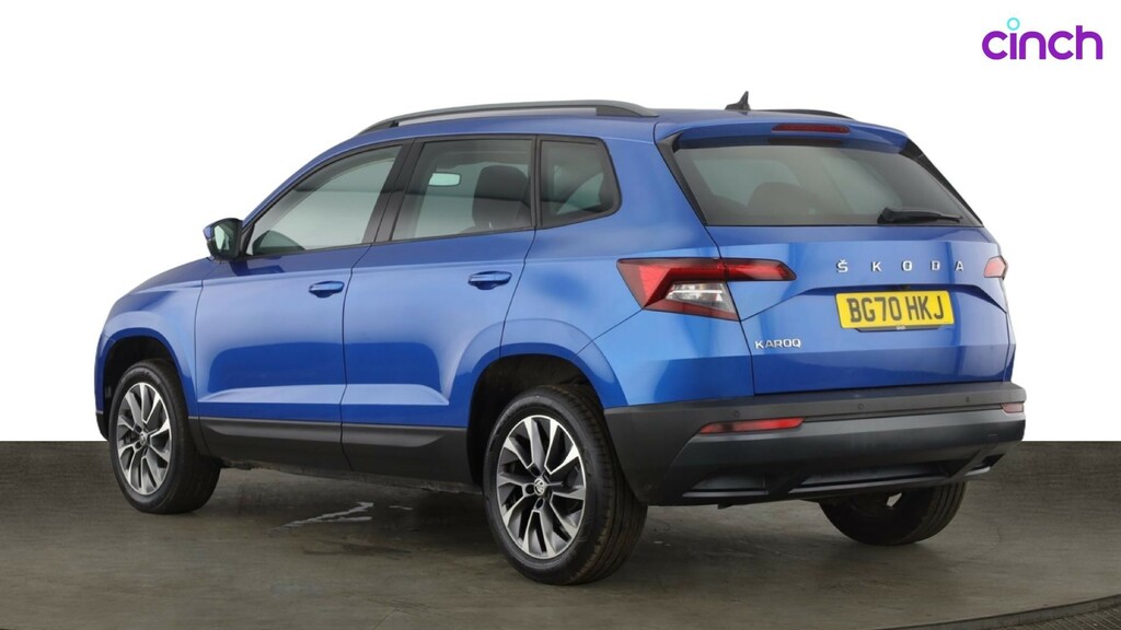 Skoda Karoq Se Technology White #5