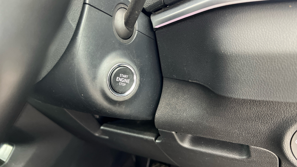 Skoda Karoq Se Technology White #10
