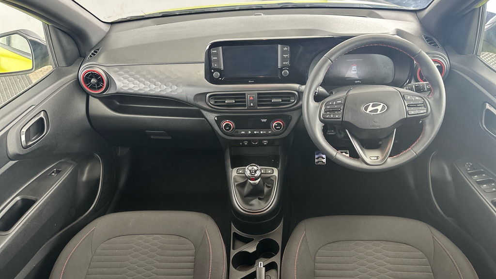 Hyundai I10 Advance White #15