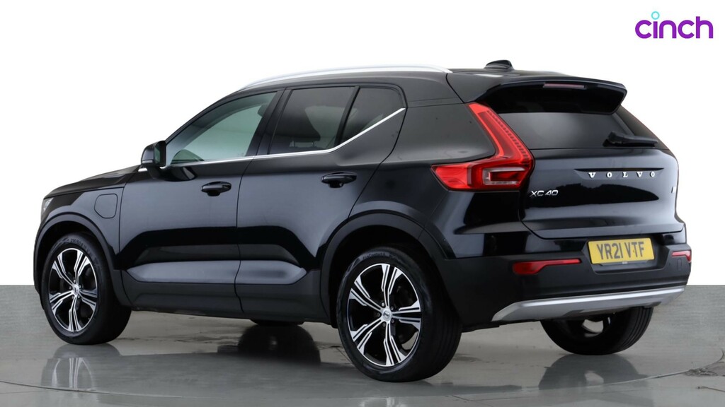 Volvo XC40 Suv Red #7