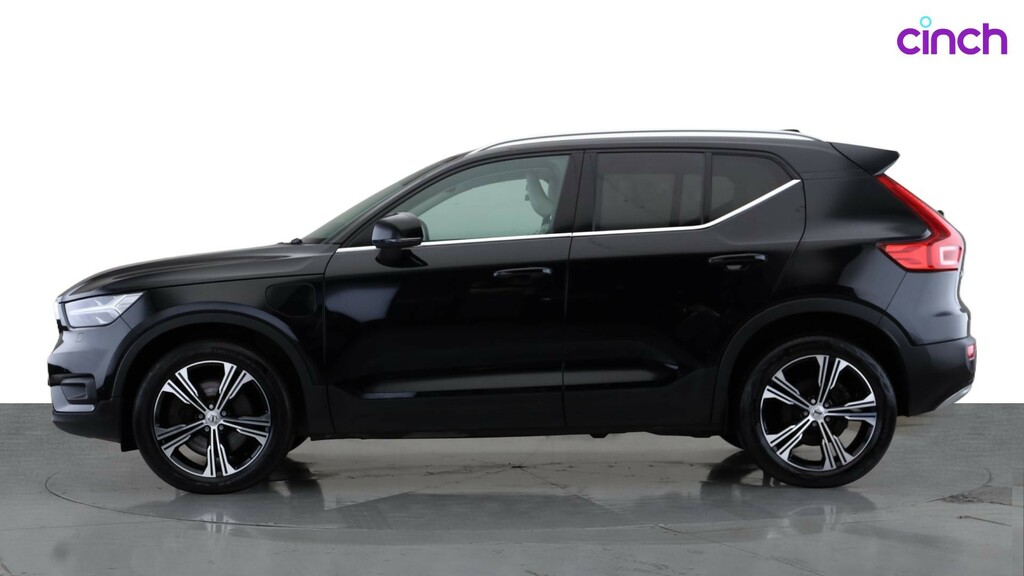 Volvo XC40 Suv Red #8