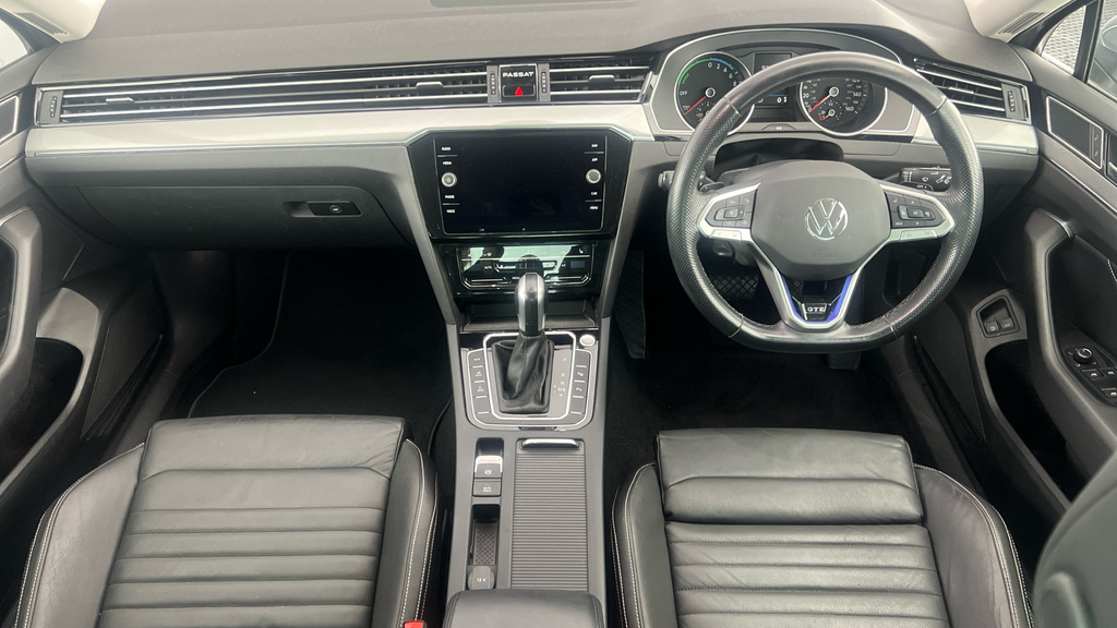Volkswagen Passat Sel Black #15