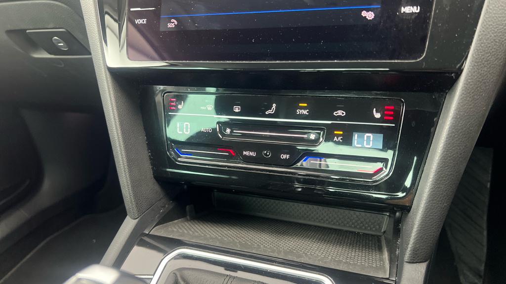 Volkswagen Passat Sel Black #22
