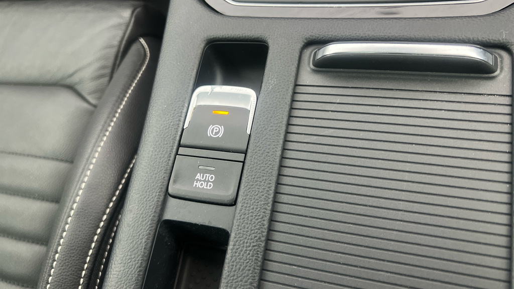 Volkswagen Passat Sel Black #11