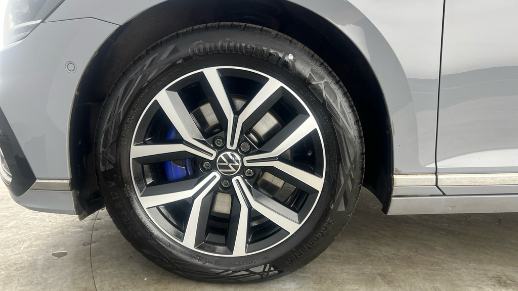 Volkswagen Passat Sel Black #29