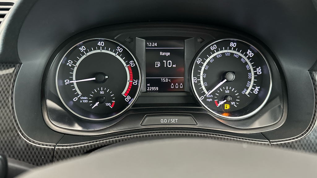 Skoda Fabia Se L White #18