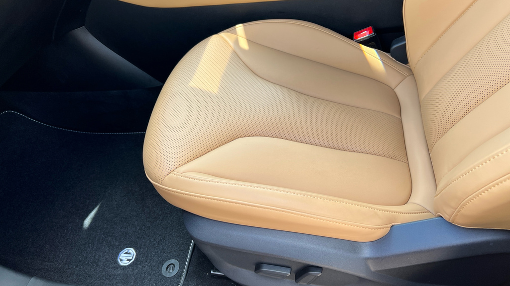 MG HS Hat 1.5 T-gdi Trophy Phev Au Black #38