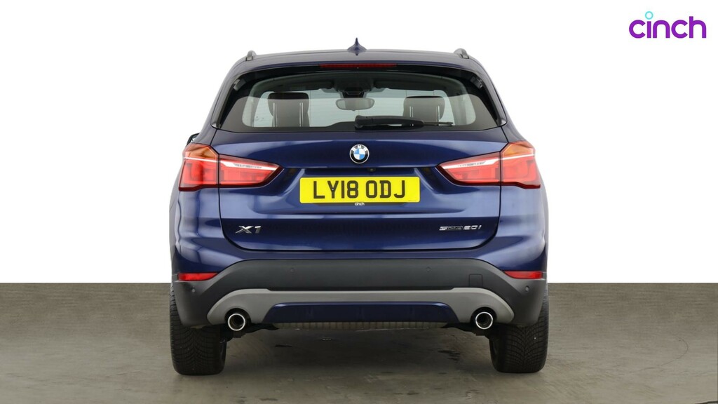 BMW X1 Sdrive 18D Se White #4