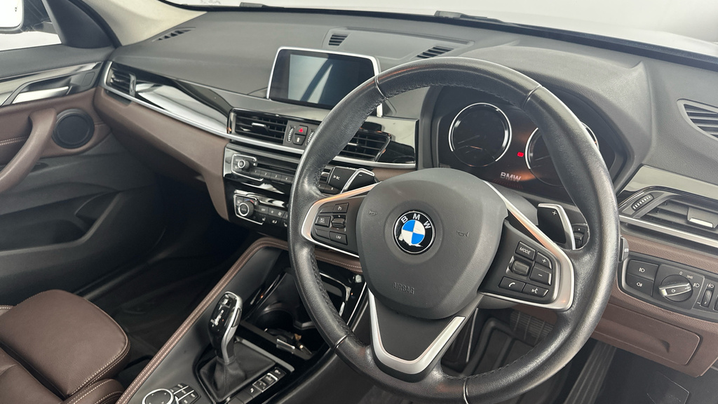 BMW X1 Sdrive 18D Se White #9