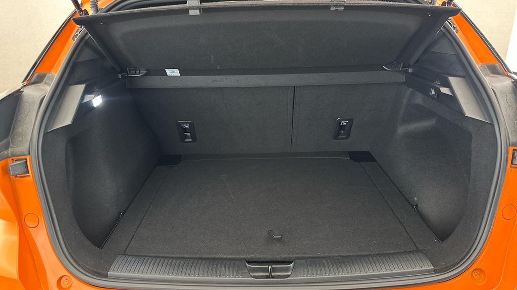 MG MG4 150Kw Trophy Ev Long Range 64Kwh White #19