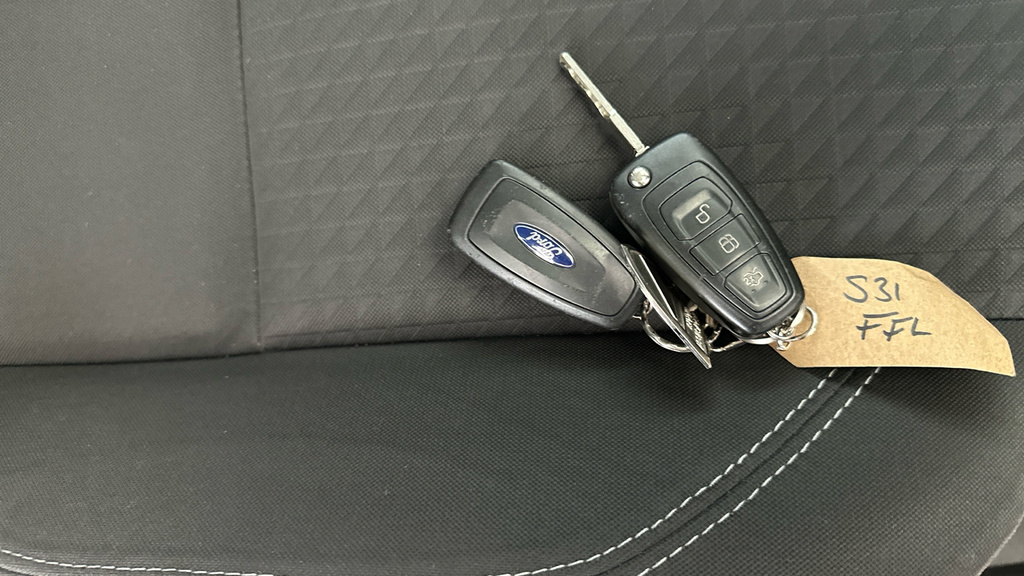 Ford C-Max 1.0 Ecoboost 125 Titanium Grey #26