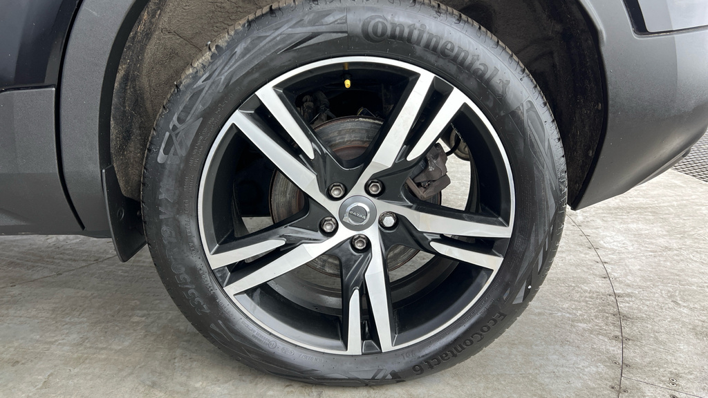 Volvo XC40 B4 R-design Pro Black #28