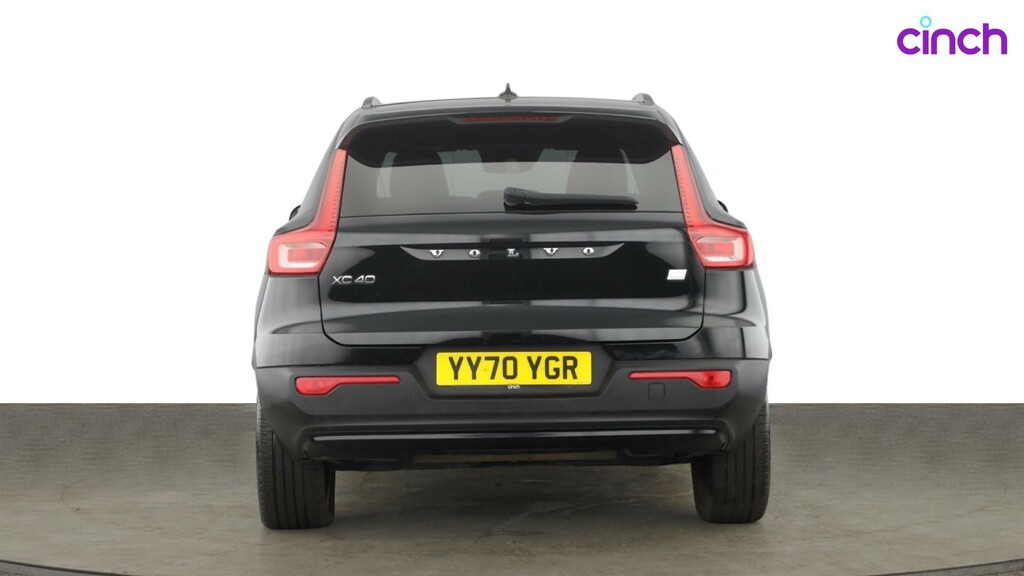 Volvo XC40 B4 R-design Pro Black #4