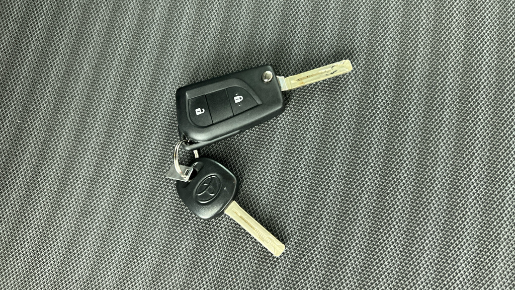 Toyota Aygo X X-plore Blue #30