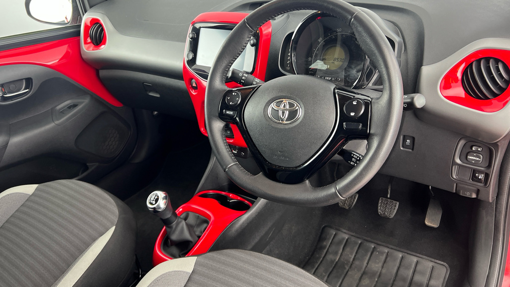 Toyota Aygo X X-plore Blue #9