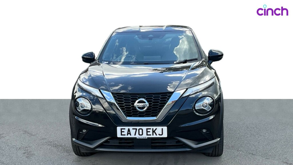 Nissan Juke Tekna Red #8