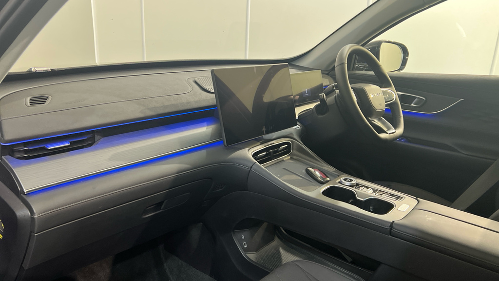 Chery Tiggo 8 1.5T Phev Summit Dht White #10