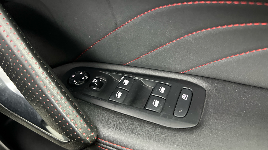 Peugeot 308 Tech Edition Black #16