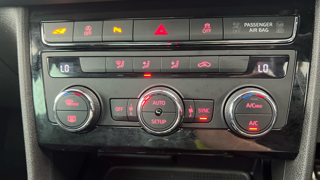 Seat Leon 1.4 Tsi 125 Fr Technology Black #16
